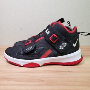Nike Boys Size 6Y Air‎ Lebron Soldier XIII Athletic Shoes Black Red Basketball